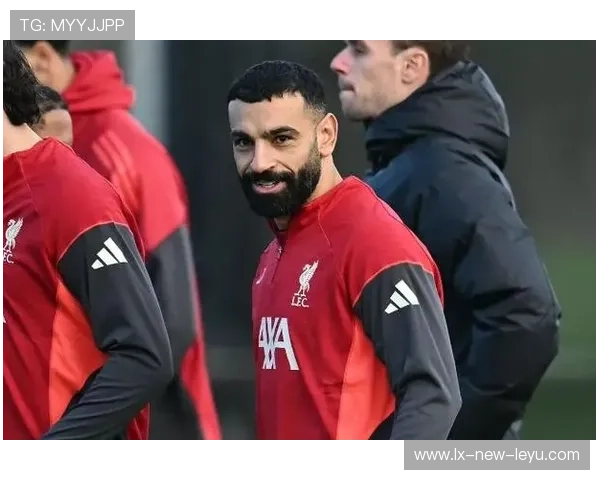 利物浦萨拉赫在训练中完成五次精彩内切